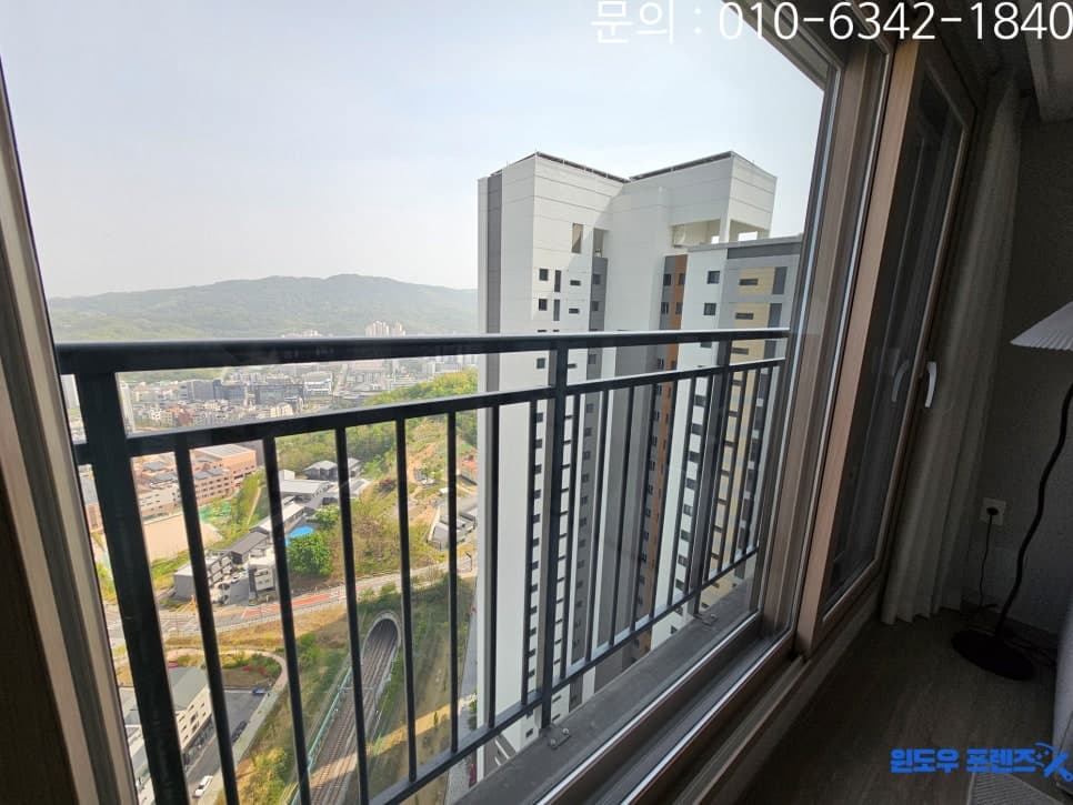 중랑구 망우동 유리창청소 신내역 시티 프라디움 물때 제거 완벽하게 — 청소 후